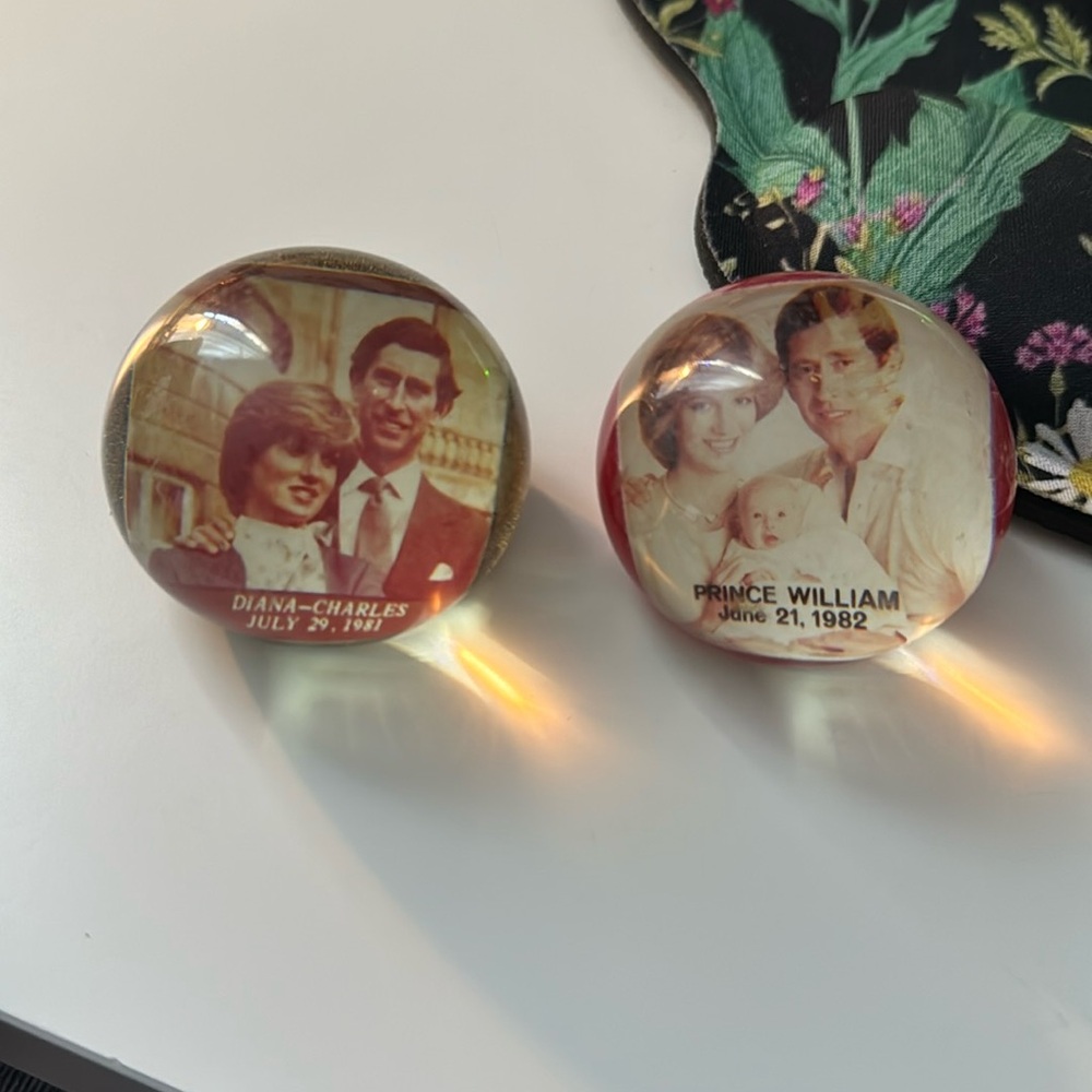 Vintage and rare set of paperweights Prince Charles, Diana, Prince William